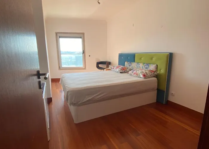 Seaview Stay In Lisbon